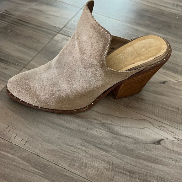 CHINESE LAUNDRY MULES - Size 39 - Picture 3 of 3